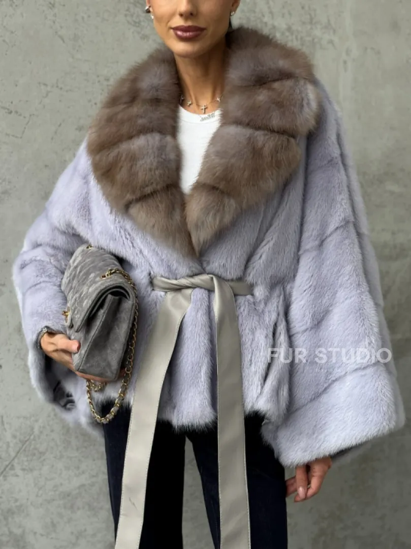 Короткая норковая шуба с воротником куницы - фото 4