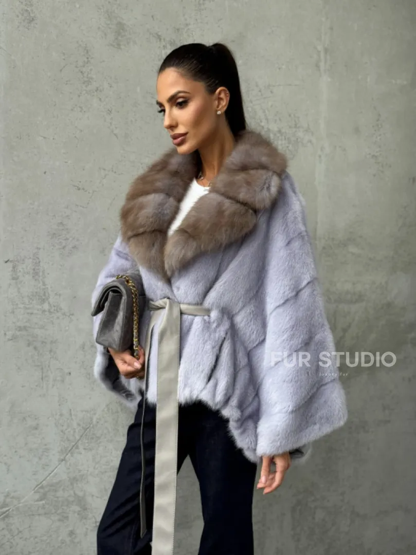 Короткая норковая шуба с воротником куницы - фото 10