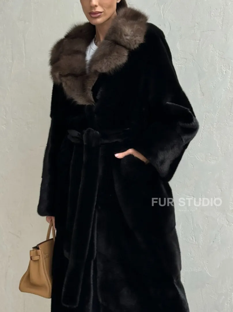 Черная норковая шуба - воротник куница