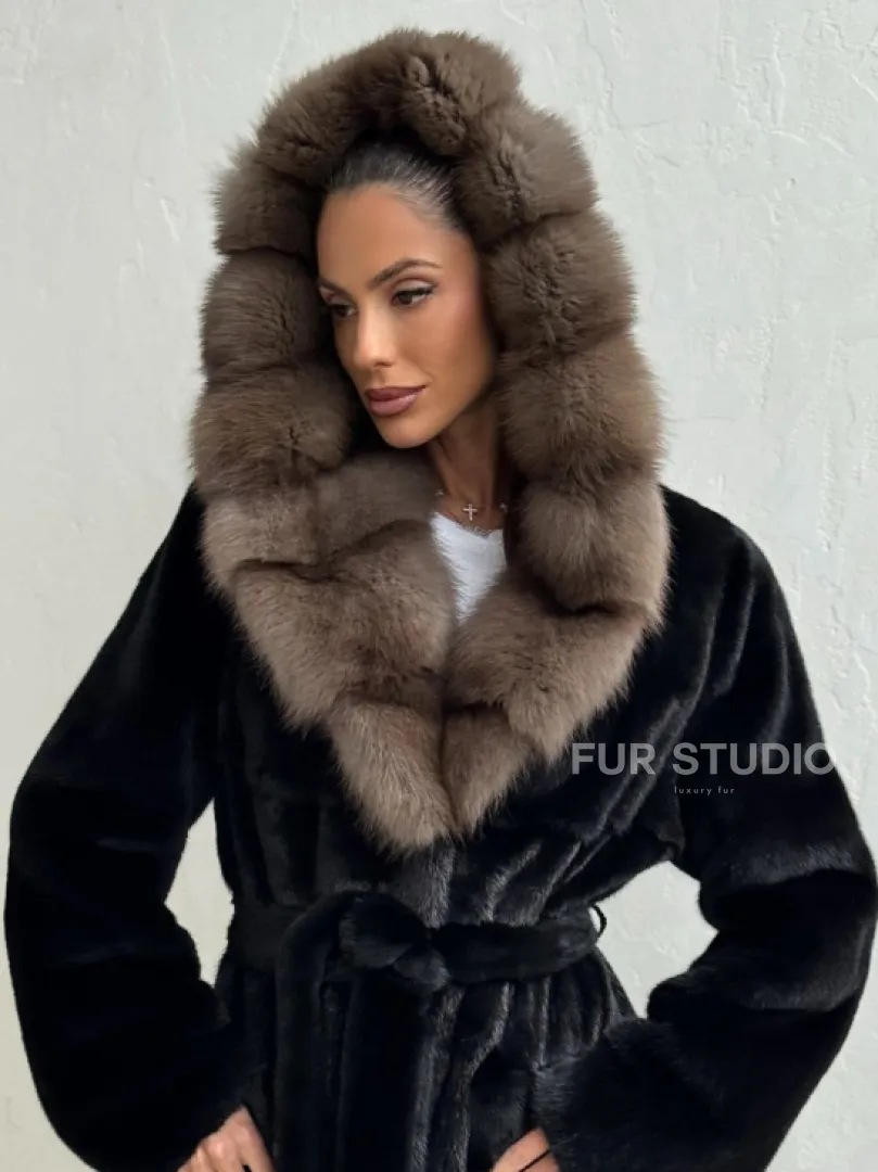 Черная норковая шуба с поясом - капюшон куница - фото 4
