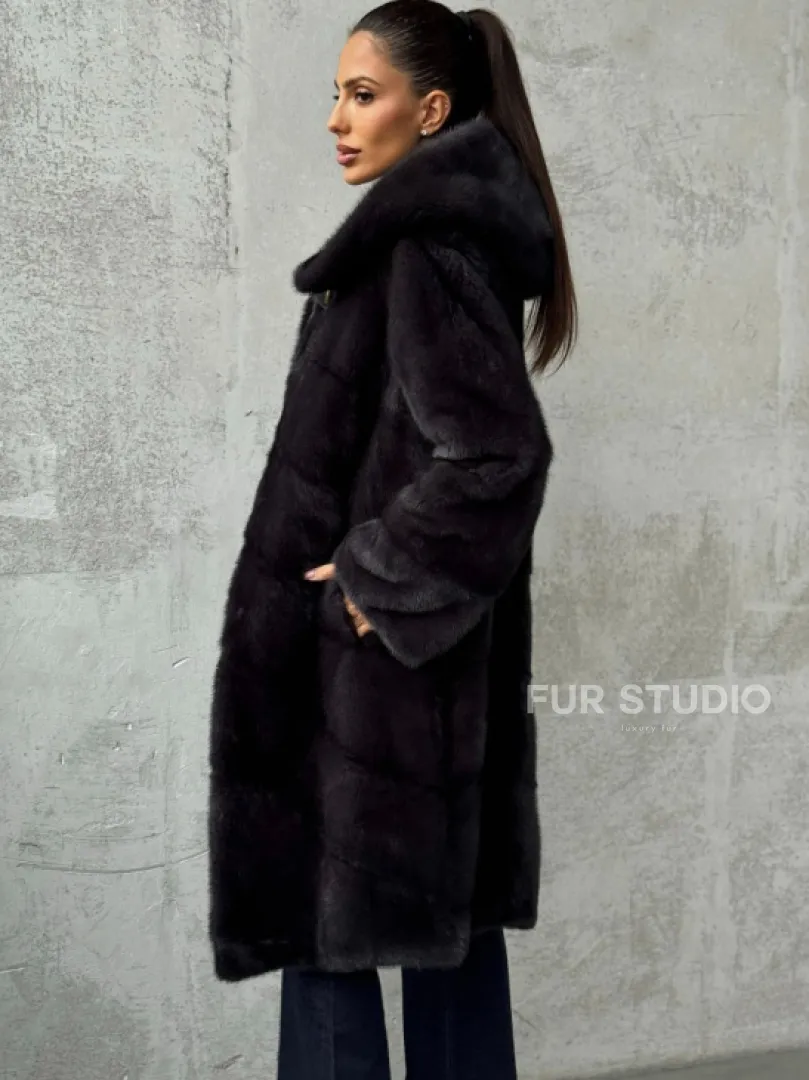 Норковая женская шуба с капюшоном