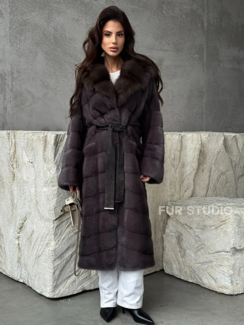 Шуба норковая графит с капюшоном куницы