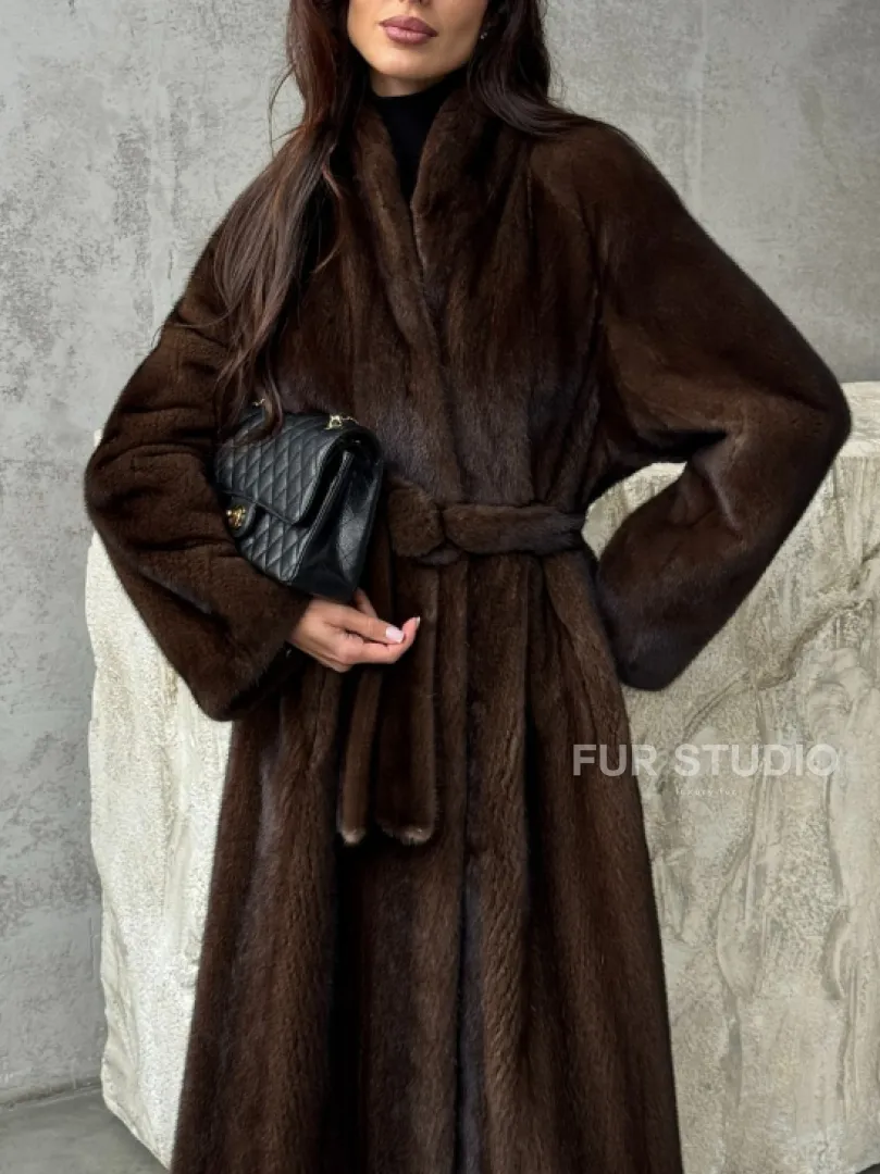 Пальто из норки с V-образным воротом - фото 2