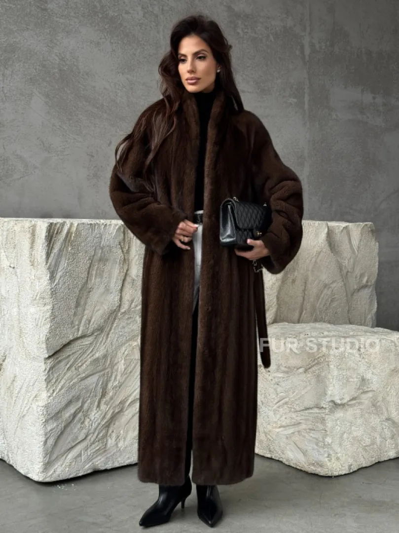 Пальто из норки с V-образным воротом - фото 7