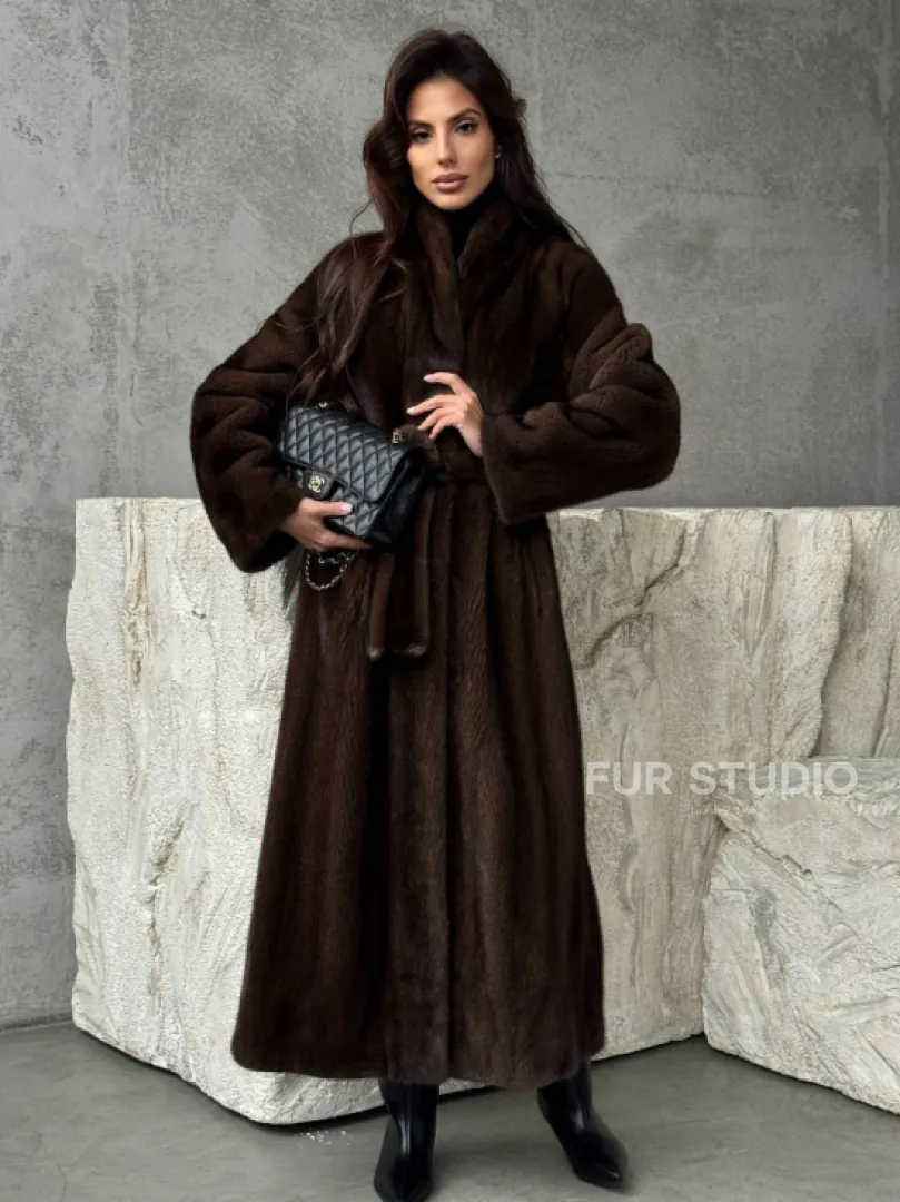 Пальто из норки с V-образным воротом - фото 0