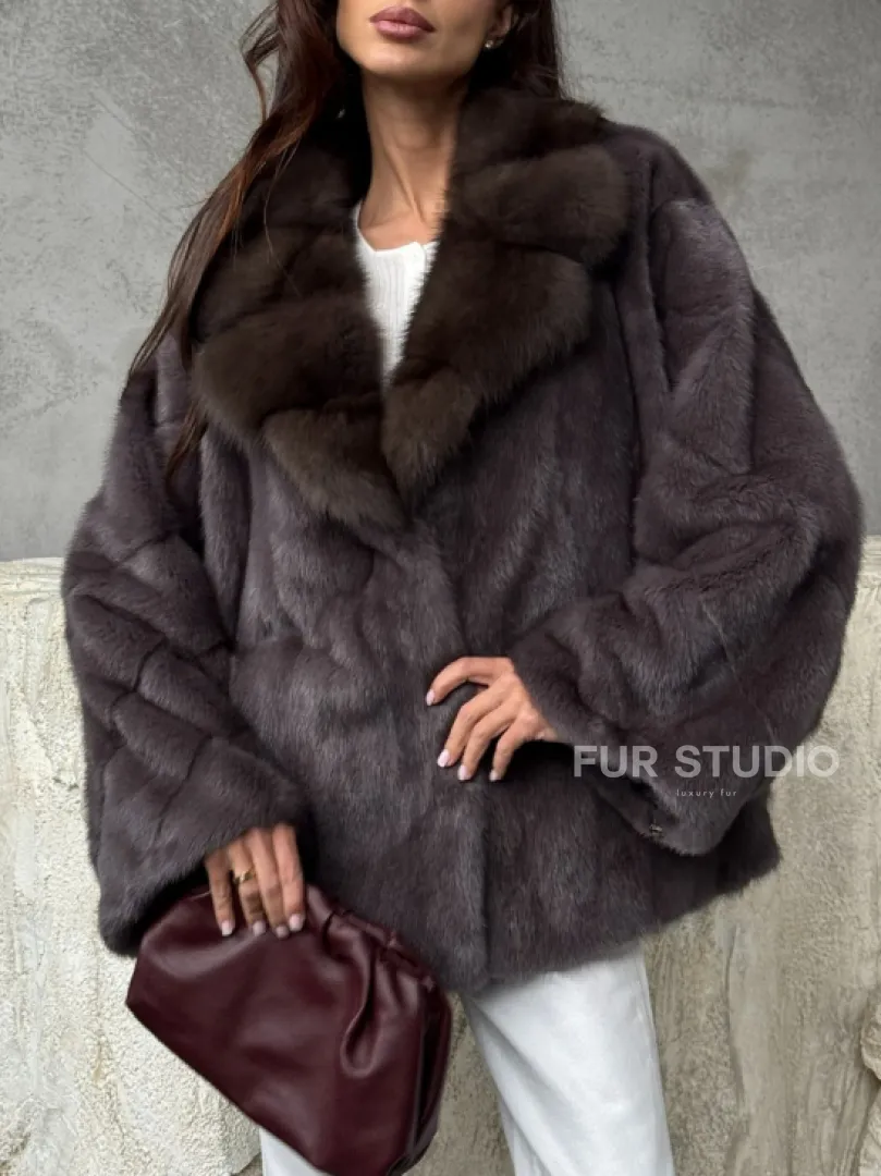 Норковый полушубок с воротником куница