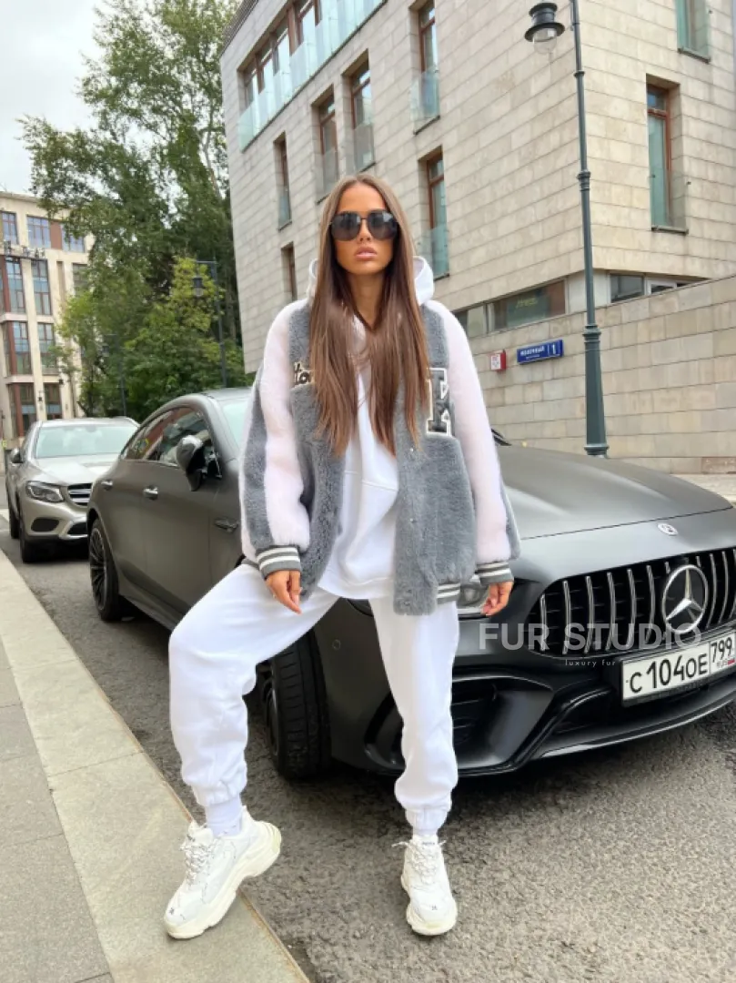 Короткая шубка - бомбер из шерсти - фото 7