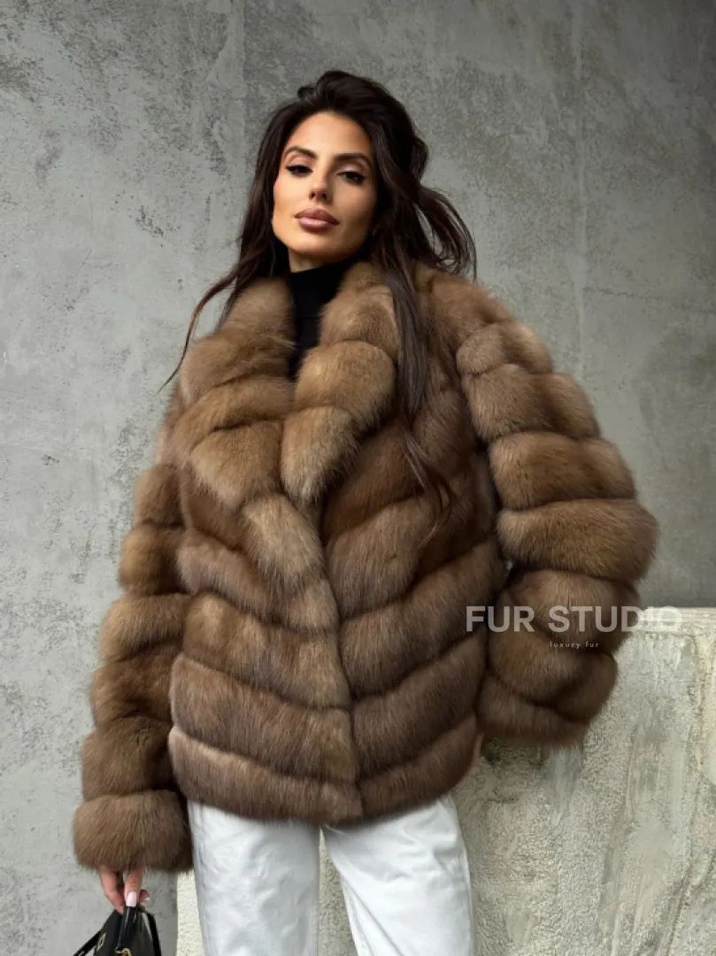 Полушубок из куницы в натуральном бежевом цвете - фото 11