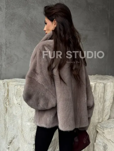 Короткая женская норковая шуба - фото 6