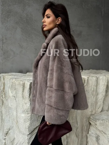 Короткая женская норковая шуба - фото 7