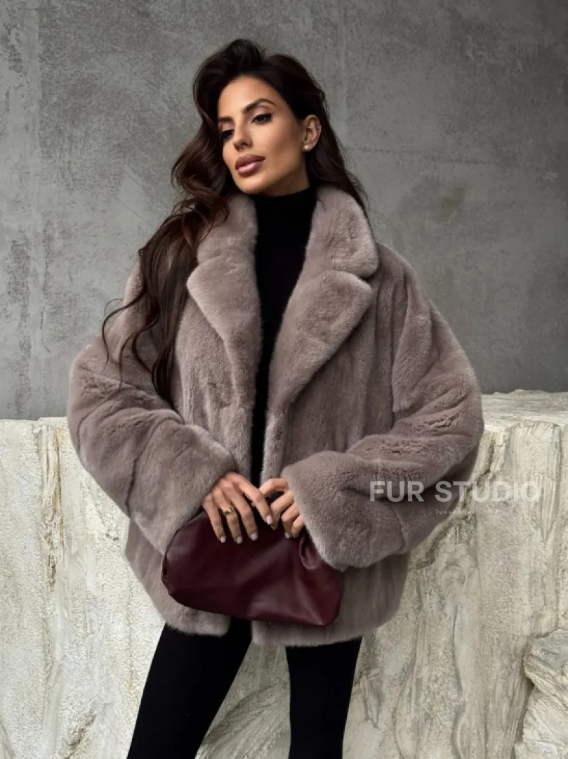 Короткая женская норковая шуба