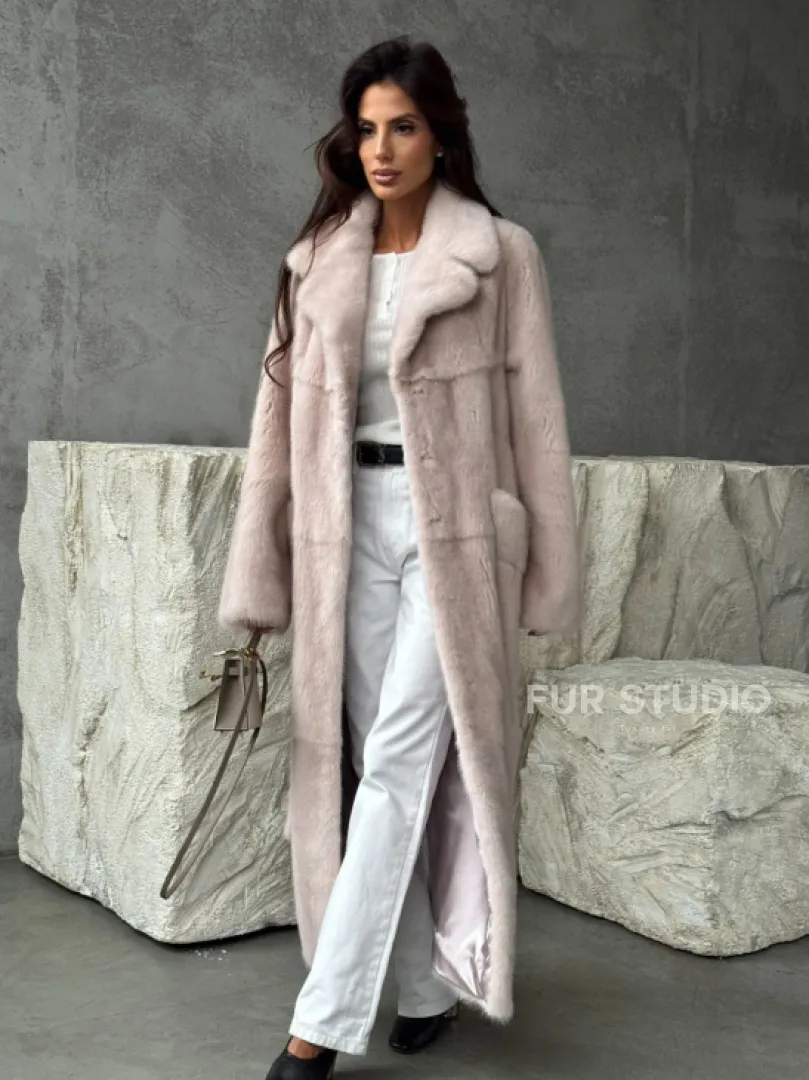 Светлая классическая норковая шуба