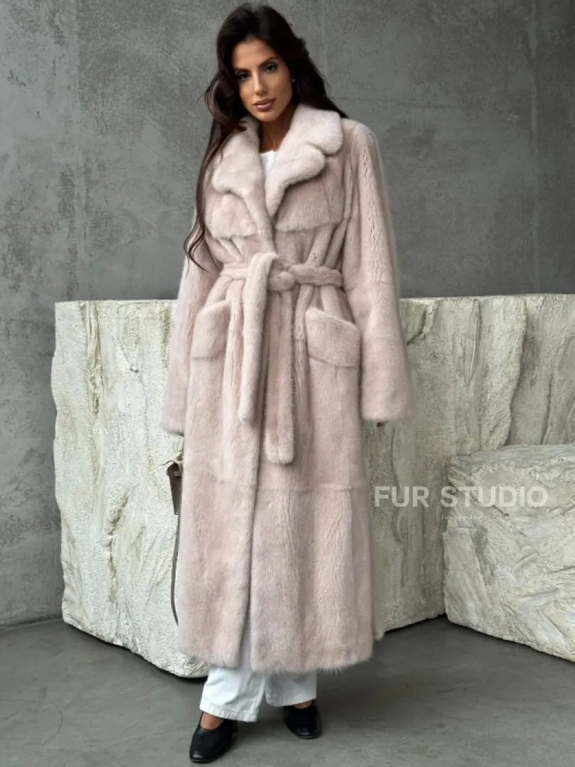 Светлая классическая норковая шуба