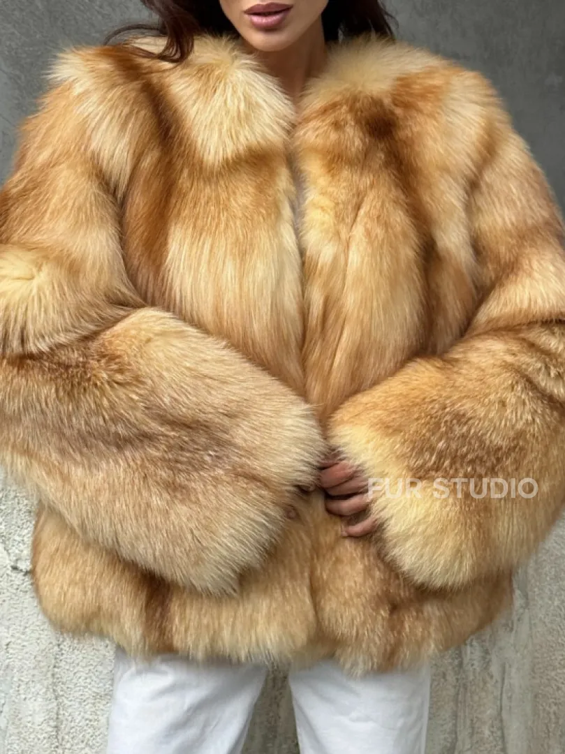 Шуба из натурального лисьего меха - фото 2
