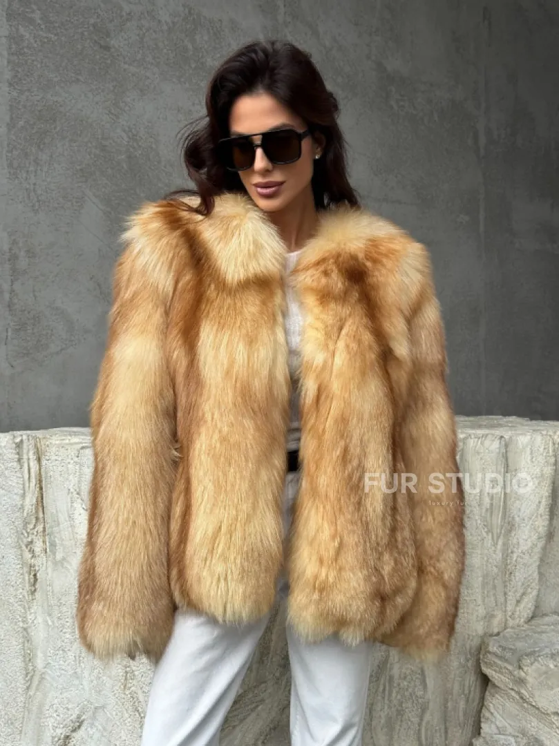 Шуба из натурального лисьего меха