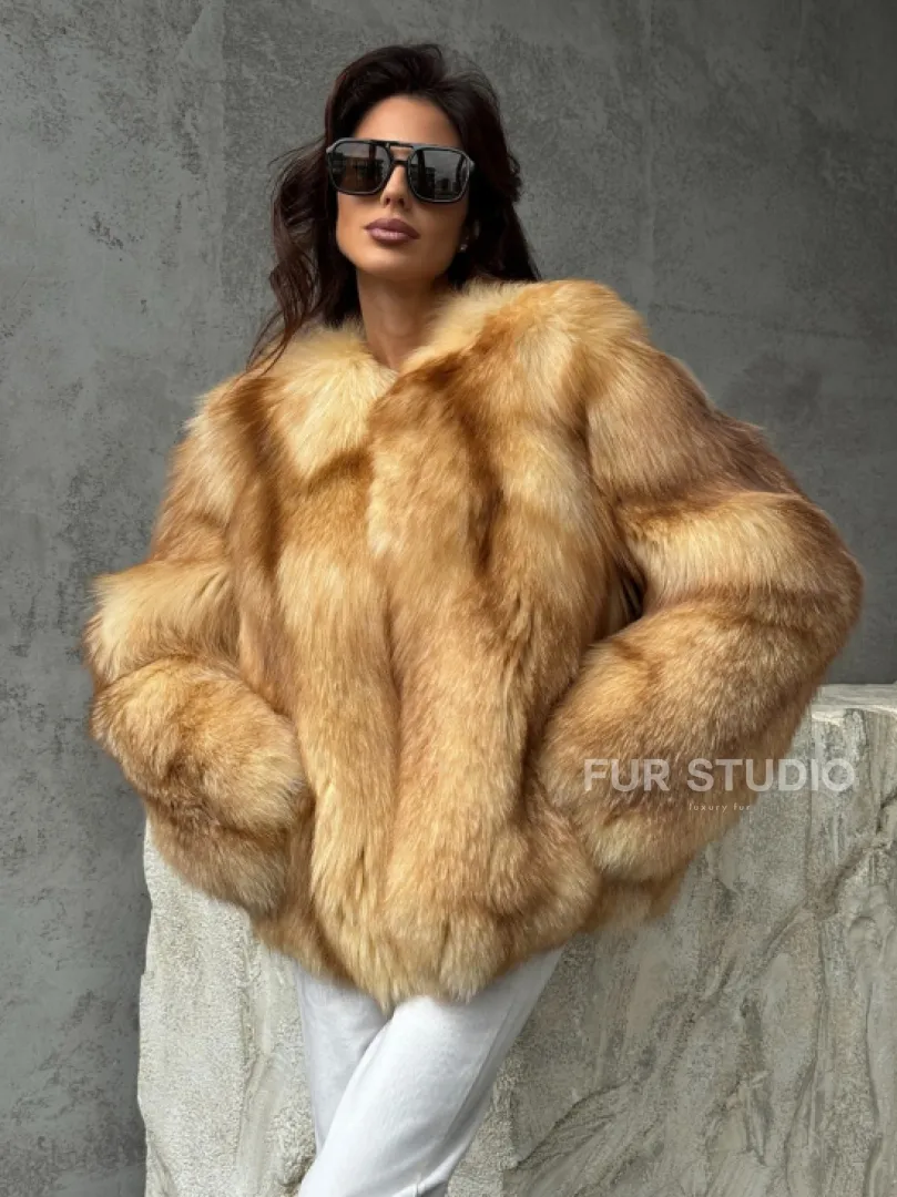 Шуба из натурального лисьего меха