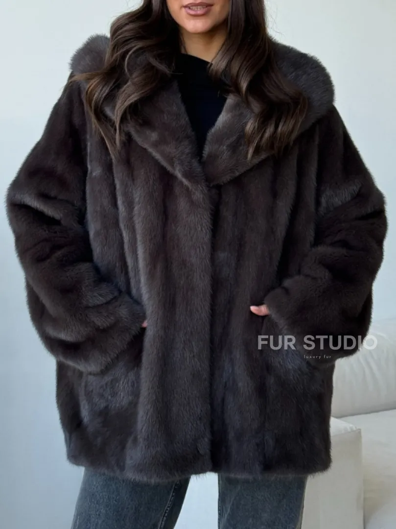 Норковый полушубок с капюшоном