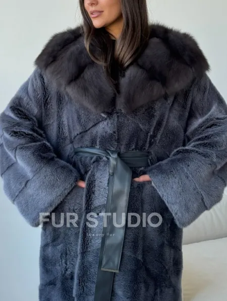 Длинная норковая шуба с куницей капюшон - фото 3