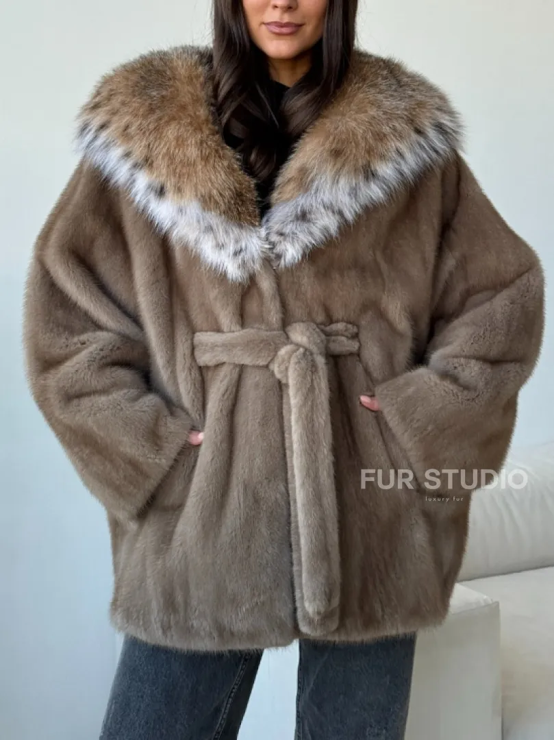 Норка - шуба летучая мышь с капюшоном рысь