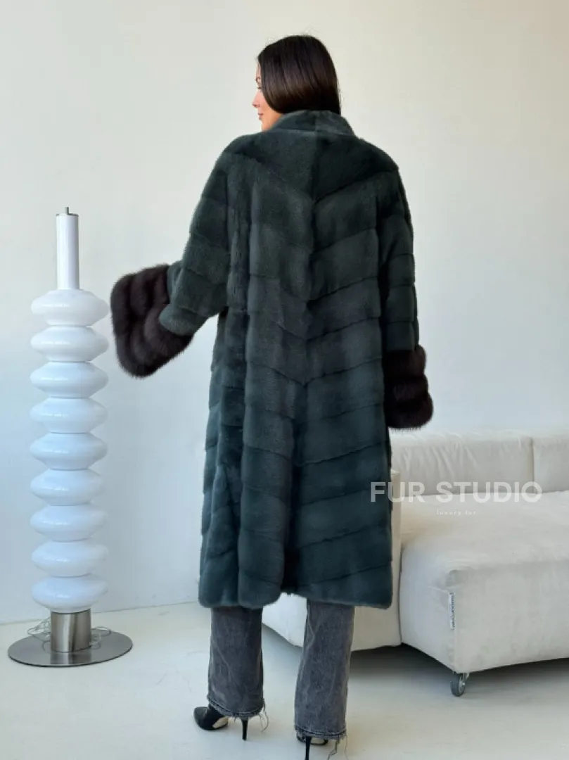 Норковая шуба с манжетами из куницы - цвет зеленый
