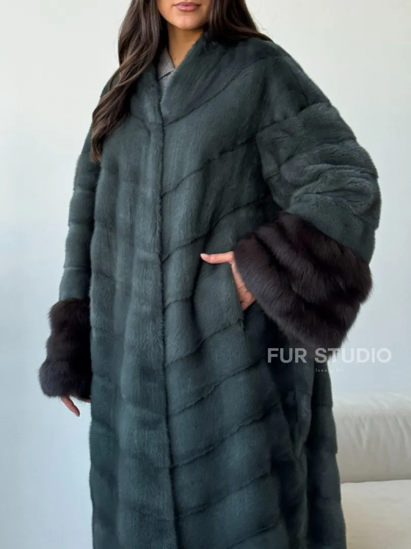 Норковая шуба с манжетами из куницы - цвет зеленый