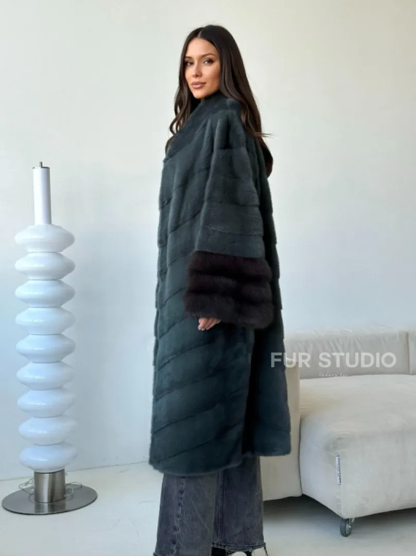 Норковая шуба с манжетами из куницы - цвет зеленый
