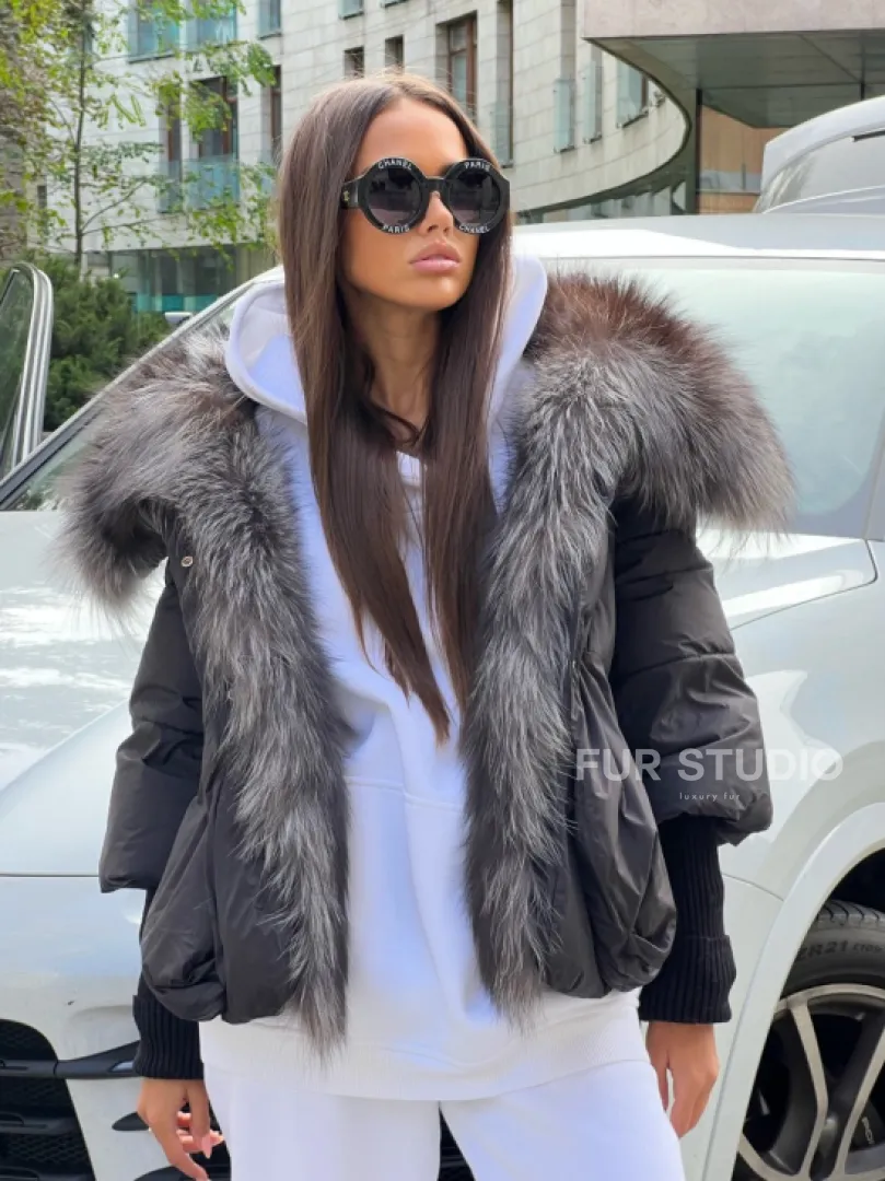 Пуховик с воротником из чернобурой лисы - фото 1