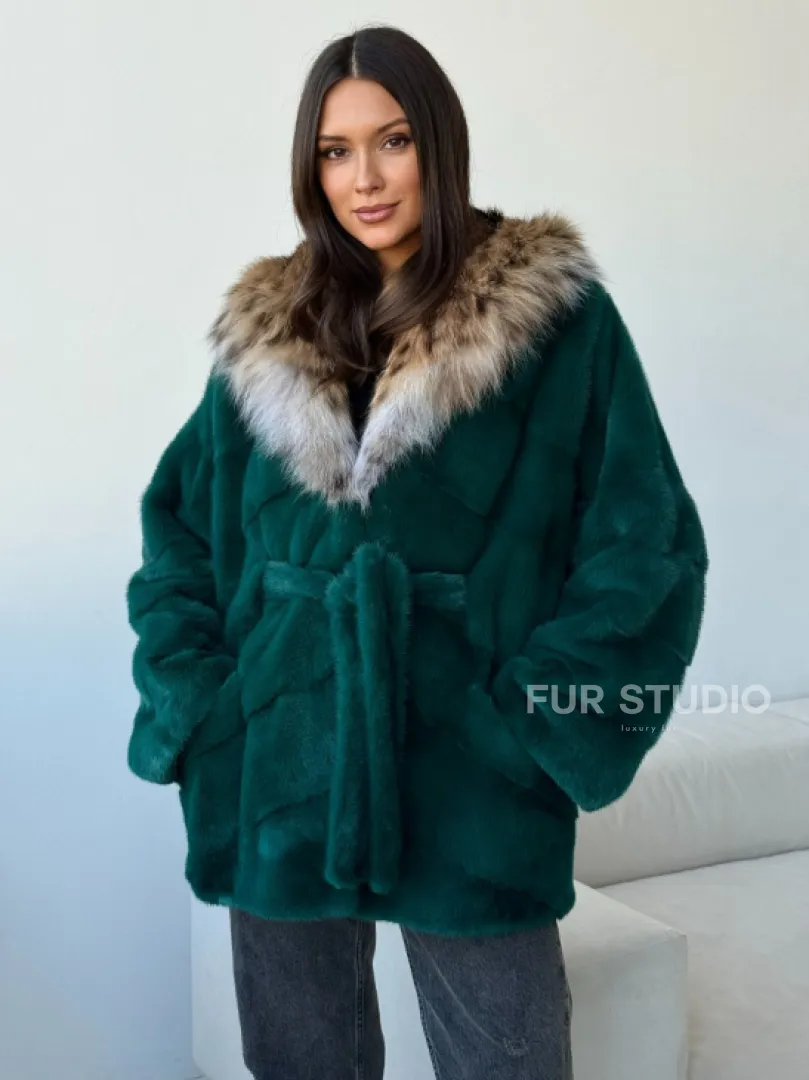 Норковая шуба с капюшоном из рыси