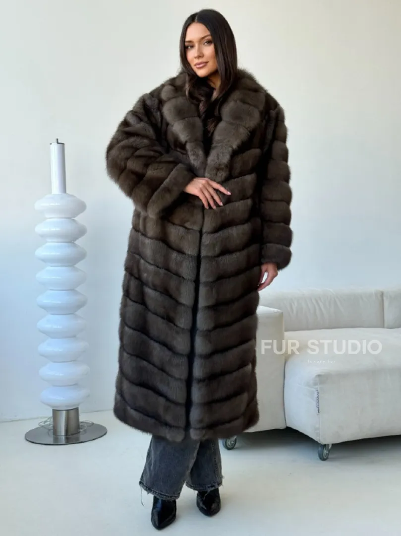 Длинная шуба из соболя