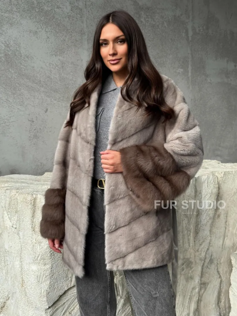 Норковое полупальто с меховыми манжетами из куницы - фото 5
