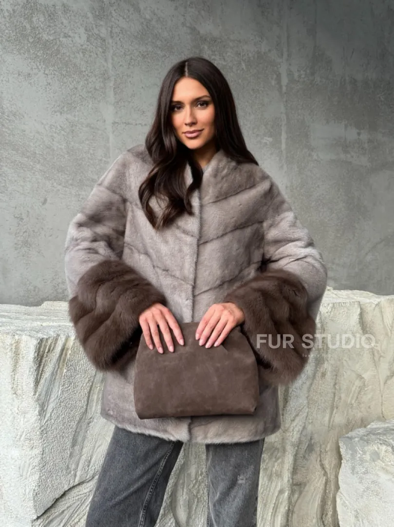 Норковое полупальто с меховыми манжетами из куницы - фото 10