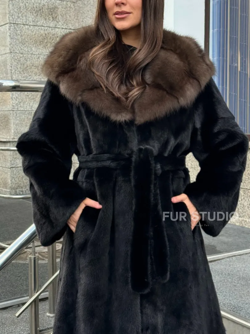 Черная норковая шуба с капюшоном куница - фото 2