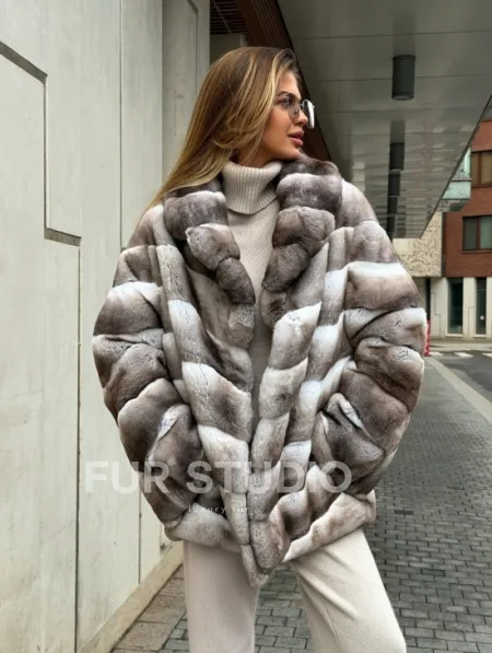 Шуба из меха шиншиллового кролика PREMIUM COLLECTION - фото 10