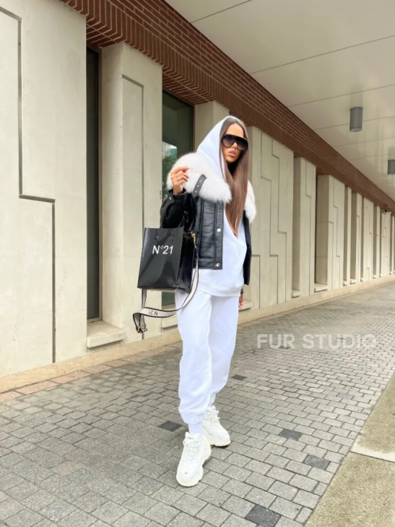 Дубленка из натуральной кожи с воротником из финского песца - фото 6