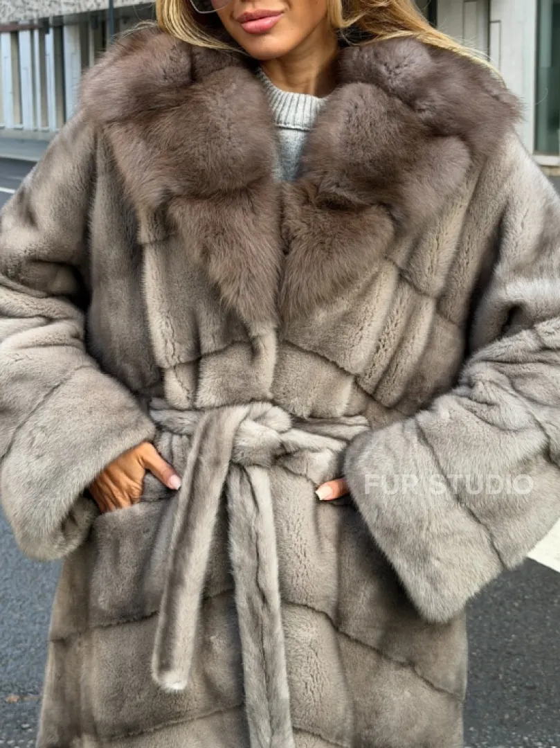 Шуба норковая женская с капюшоном куница