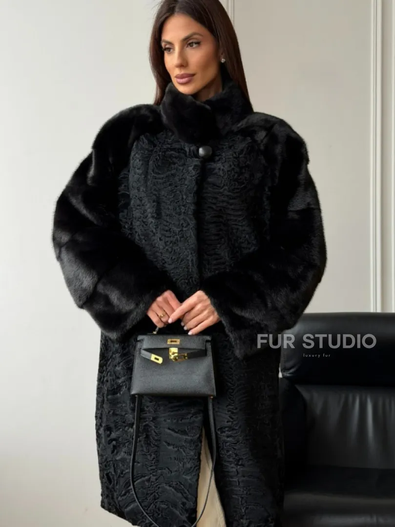 Шуба из каракуля с норкой - стойка воротник - фото 6
