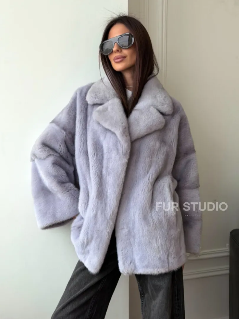 Шуба из норки короткая с английским воротником