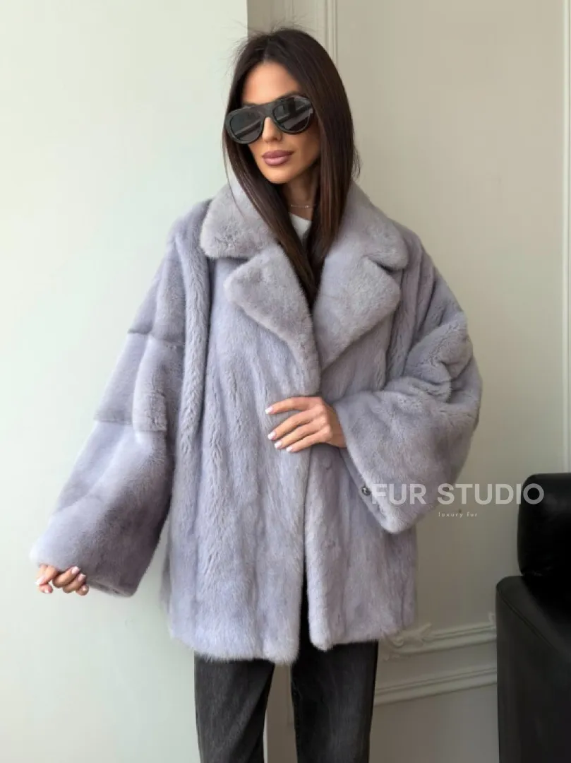 Шуба из норки короткая с английским воротником