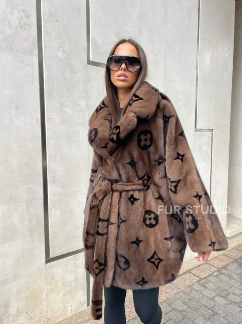 Норковое пончо из меха аукционной норки Velvet в цвете соболь - фото 1