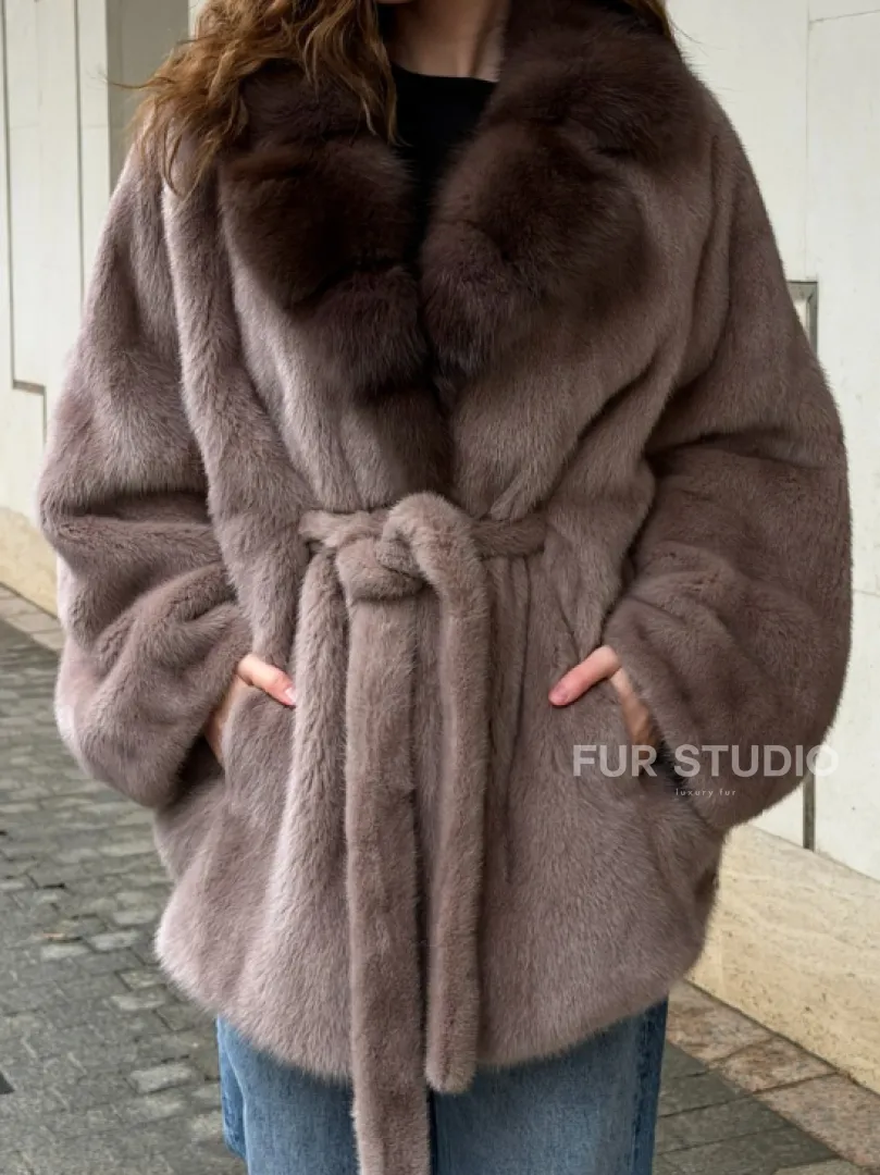 Норковая шуба летучка - воротник куница