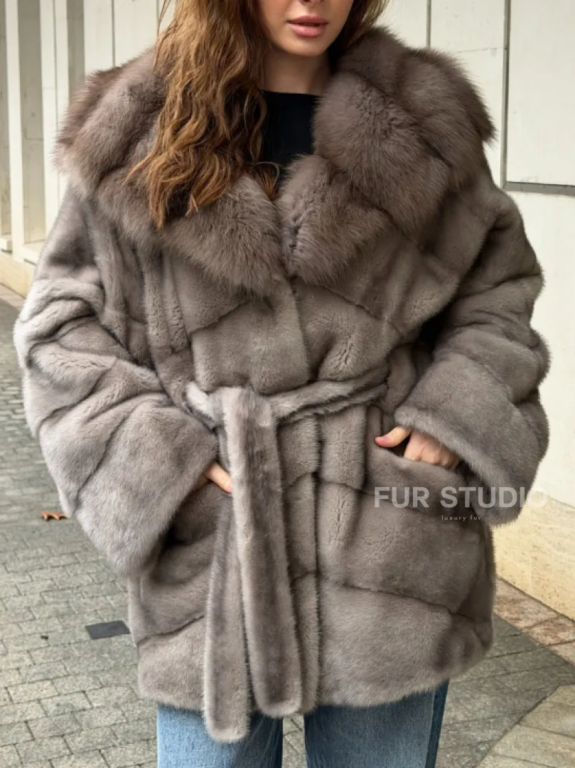 Серый норковый полушубок - капюшон куница