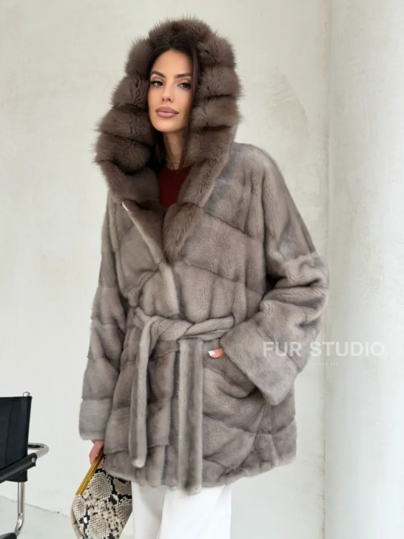 Серый норковый полушубок - капюшон куница