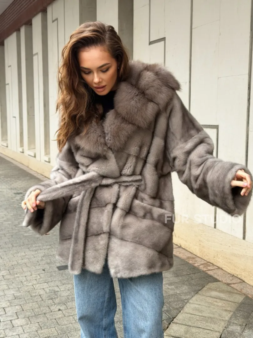 Серый норковый полушубок - капюшон куница
