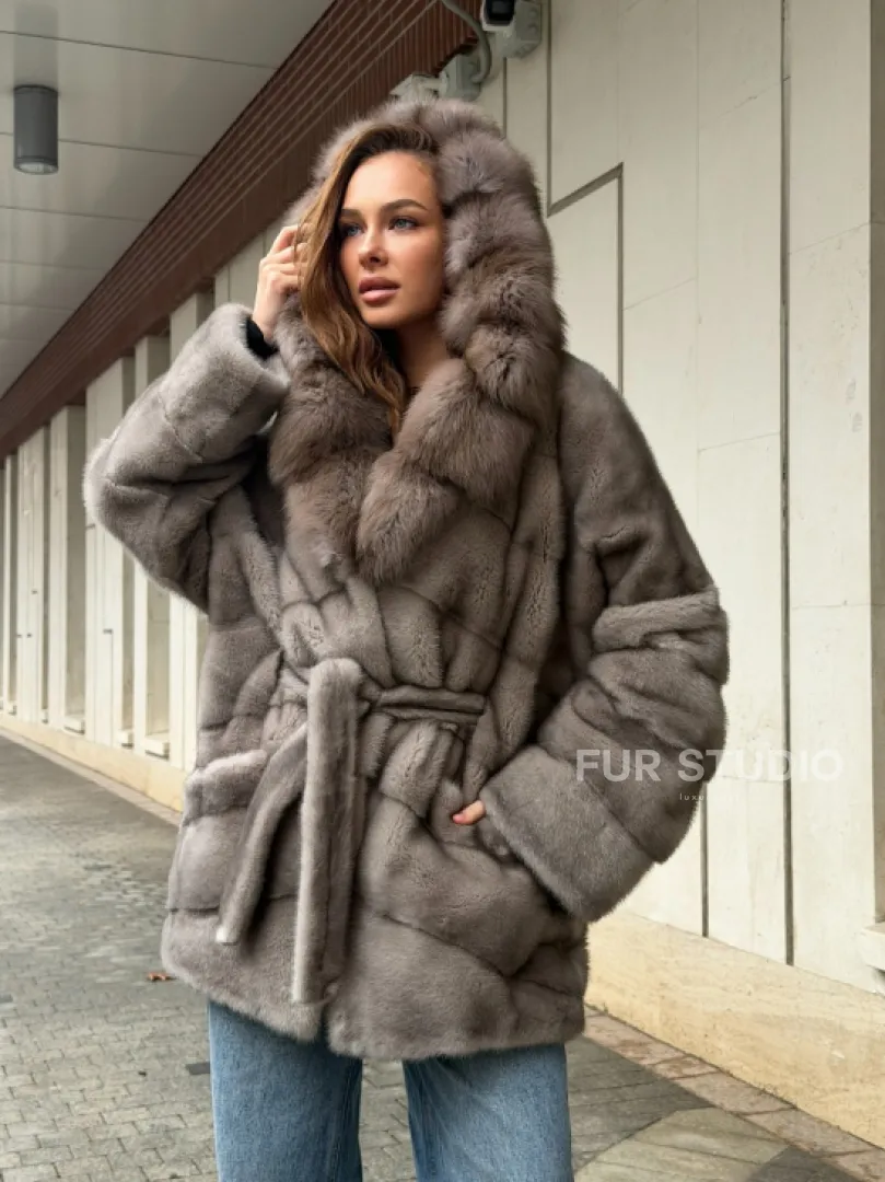Серый норковый полушубок - капюшон куница