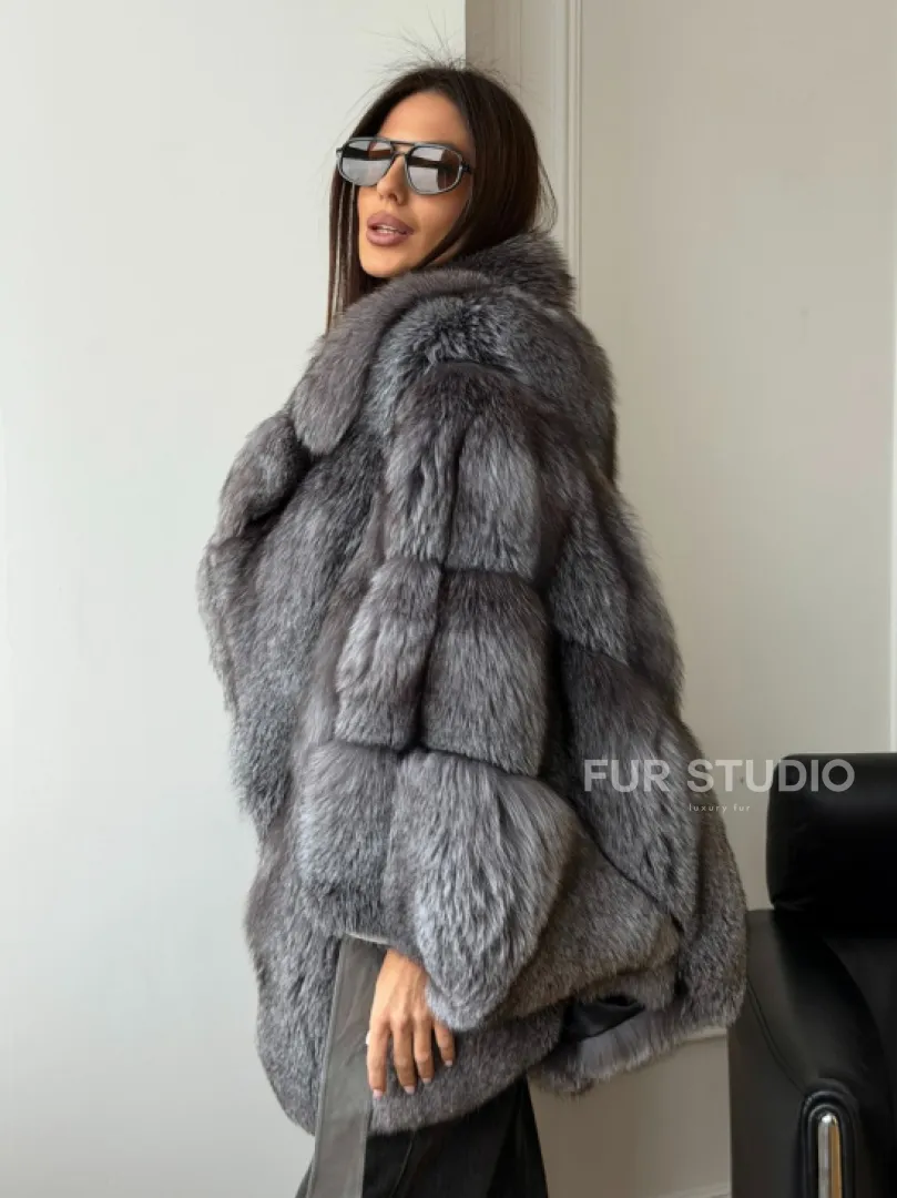 Шуба - пончо из лисы