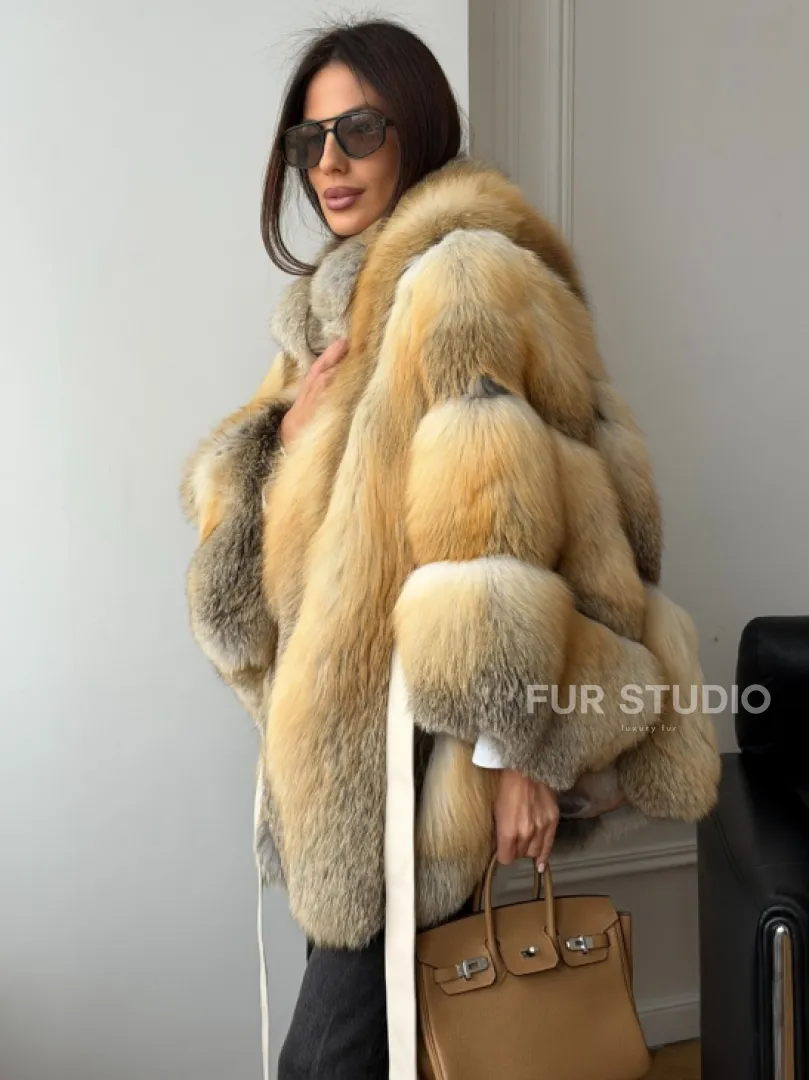 Шуба - пончо из лисы с поясом