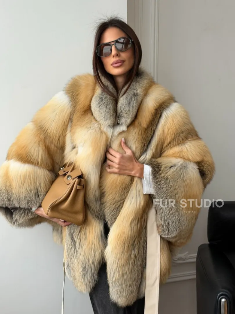 Шуба - пончо из лисы с поясом