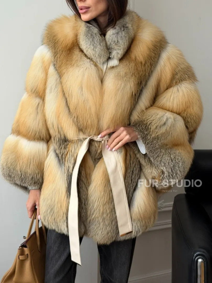 Шуба - пончо из лисы с поясом