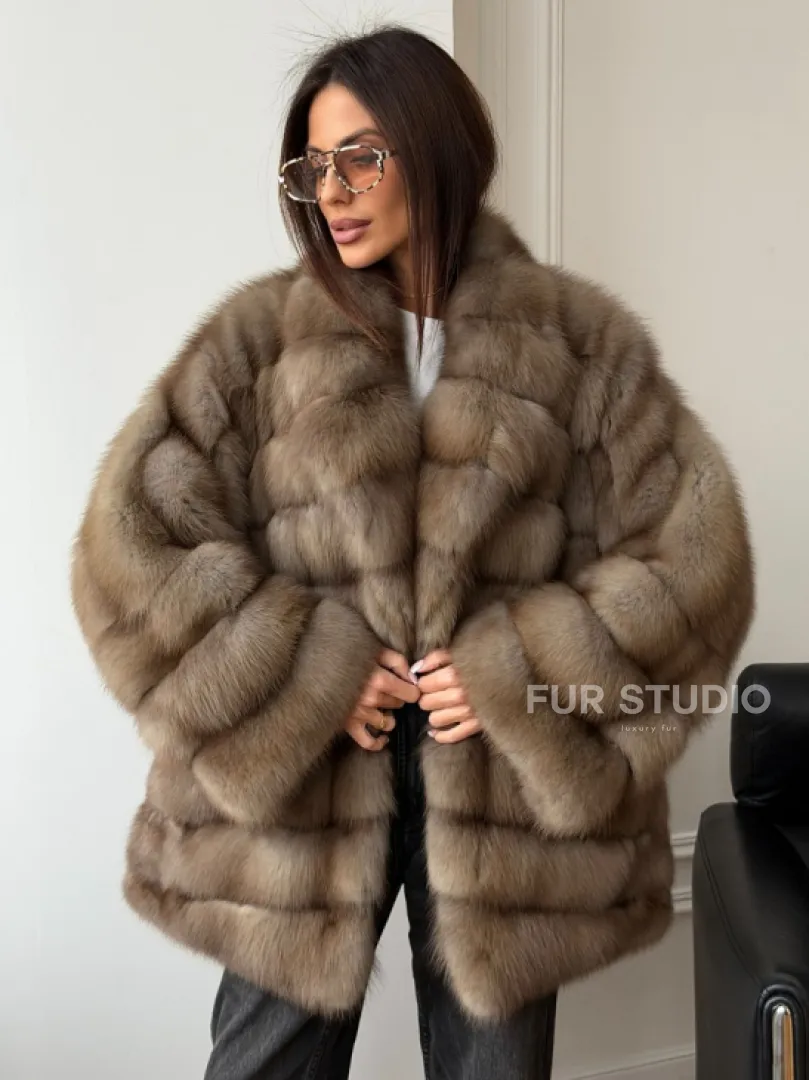 Шуба оверсайз из куницы