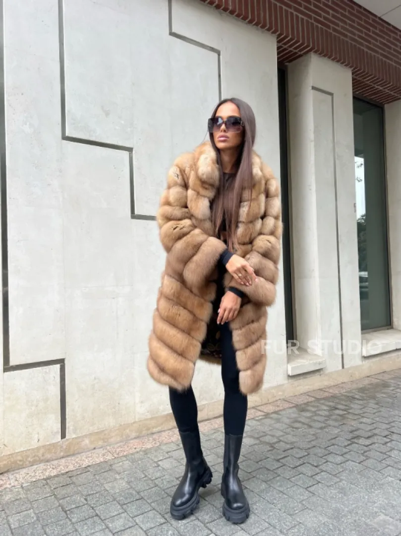 Шуба из лесной куницы - фото 0